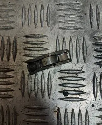 BMW 5 E39 Valve rocker arm 