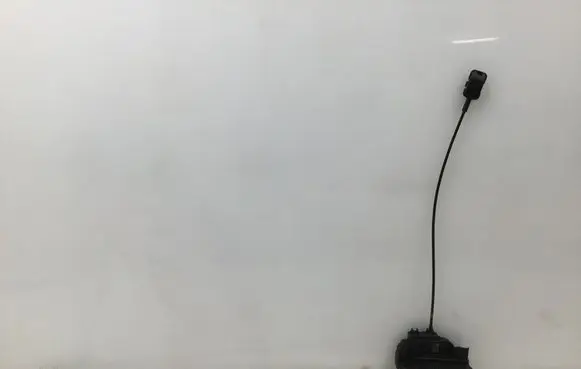 Nissan Note (E11) Front door lock 