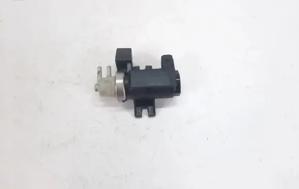 BMW 7 F01 F02 F03 F04 Turbo solenoid valve 7595374