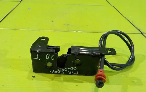 Mini One - Cooper Cabrio R52 Front door lock PRAWY 20T 711466