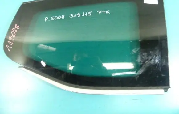Peugeot 5008 Rear side window IMPRK1194028