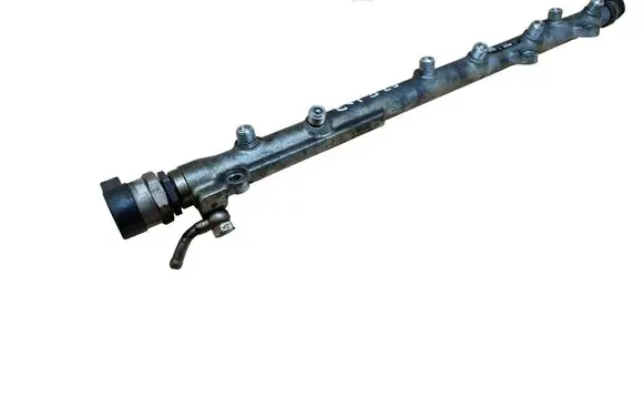 BMW 5 E60 E61 Fuel main line pipe 7788679 0445216008 063246