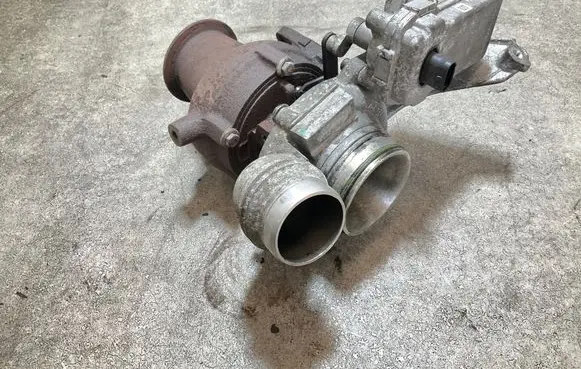 BMW 3 E90 E91 Turbo 18467110