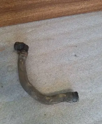 Volkswagen PASSAT B6 Engine coolant pipe/hose 1K0122291