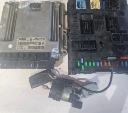 Citroen C5 Engine control unit/module 9662489680 9666104080 0281015199