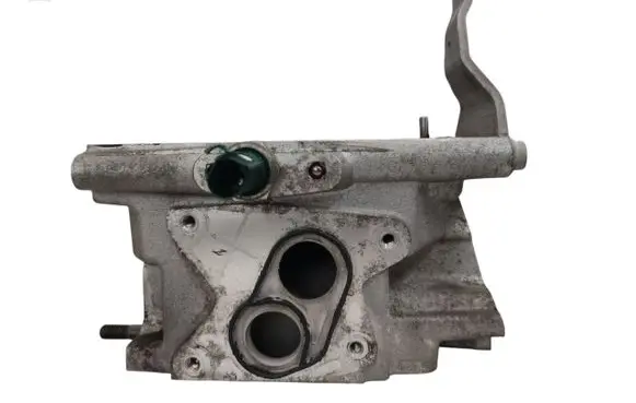Volkswagen Polo VI Engine head 
