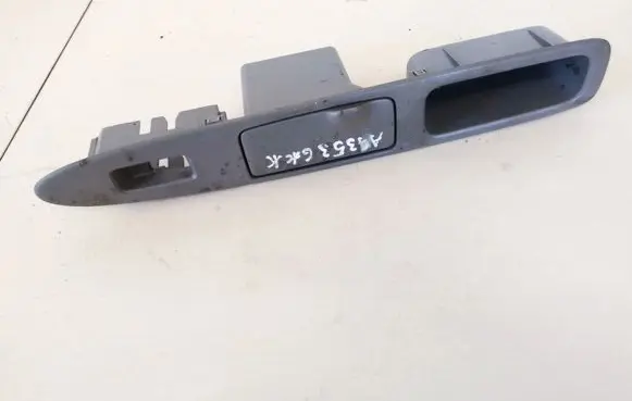 Toyota Avensis Verso Car ashtray 747427244100 7474272-44100