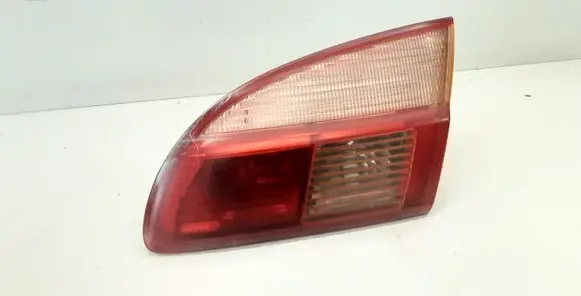 Toyota Avensis T220 Tailgate rear/tail lights 89022025
