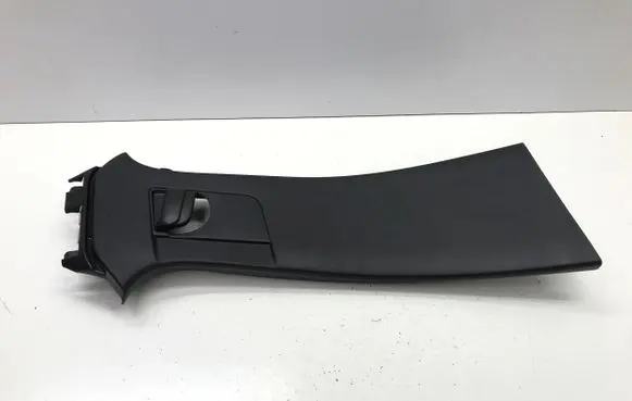 Volvo XC40 (B) pillar trim (top) 31457493