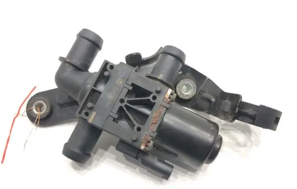 Alfa Romeo Stelvio Oil filter mounting bracket 50533799