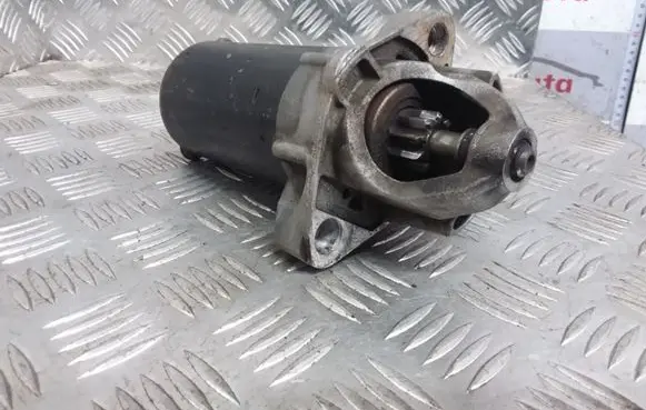 Volkswagen PASSAT B5 Starter motor 1005821966