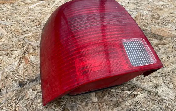 Volkswagen PASSAT B5 Rear/tail lights 3B9945111