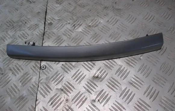 Peugeot 207 Front door trim bar 