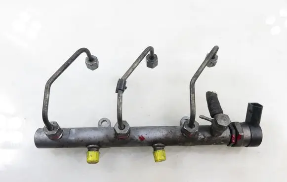 Audi A5 8T 8F Fuel main line pipe 057130764F 059130090AJ