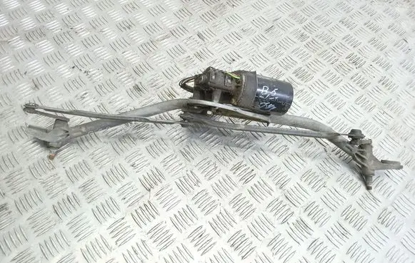 Audi A4 S4 B5 8D Front wiper linkage and motor