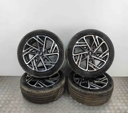 R18 alloy rim