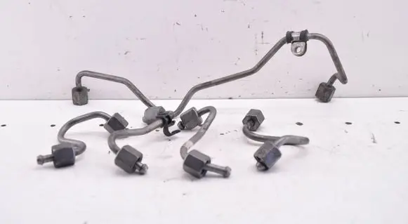 Mercedes-Benz E W212 Fuel injector supply line/pipe 
