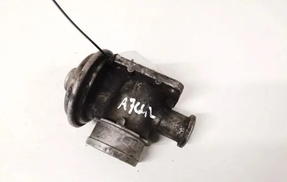 BMW 5 E39 EGR valve 78545204