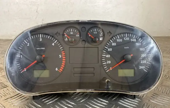 Seat Leon (1M) Speedometer (instrument cluster) 1M0920800C 1101010253