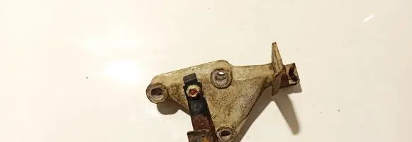 Opel Vectra C Engine mounting bracket 06320750