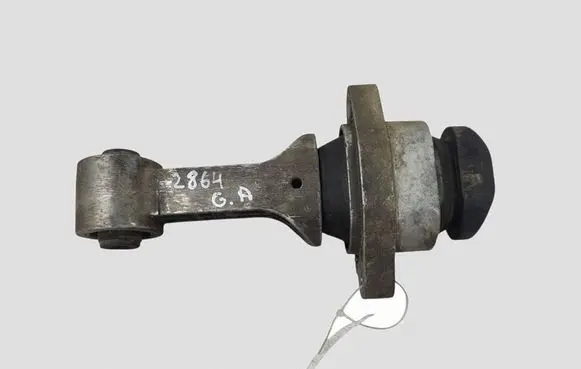 Hyundai i40 Engine mount bracket