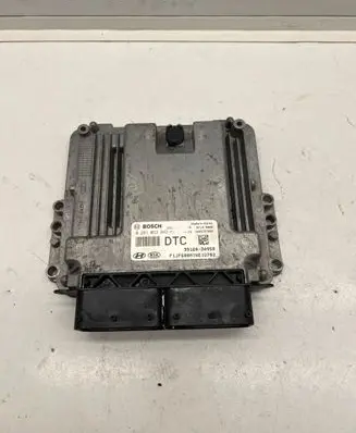 KIA Optima Engine control unit/module 391602A950 1039T07865 EDC17C57