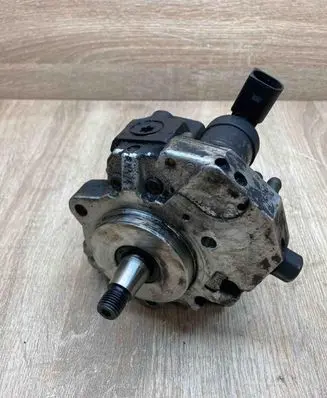 BMW 3 E46 Fuel injection high pressure pump 7788670
