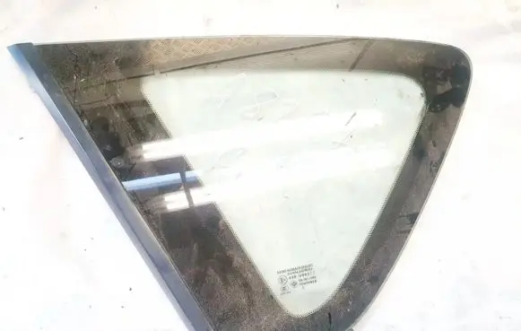 Mazda 3 I Rear side window