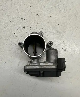 Volkswagen PASSAT B6 Throttle valve