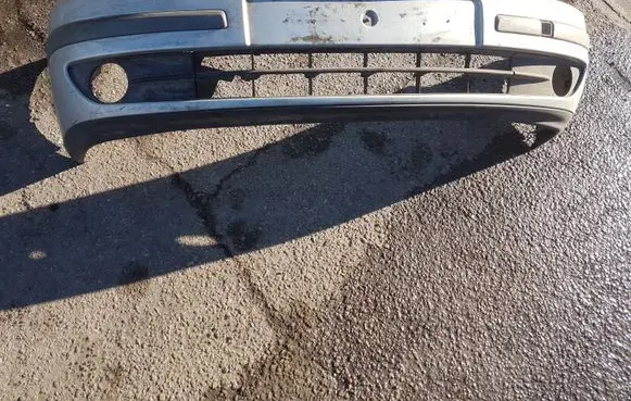 Renault Laguna II Front bumper 820008270