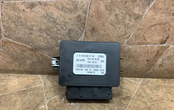 Mercedes-Benz B W246 W242 Rear brake EMF control unit/module A1669002700