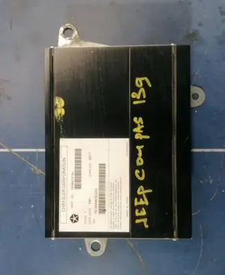 Jeep Compass Sound amplifier 05064141AL 05064980AB 26777Z