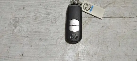 Mazda 2 Ignition key/card SKE13E02