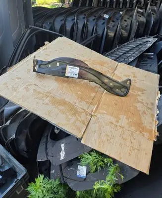 Opel Crossland X Radiator support slam panel 39054945