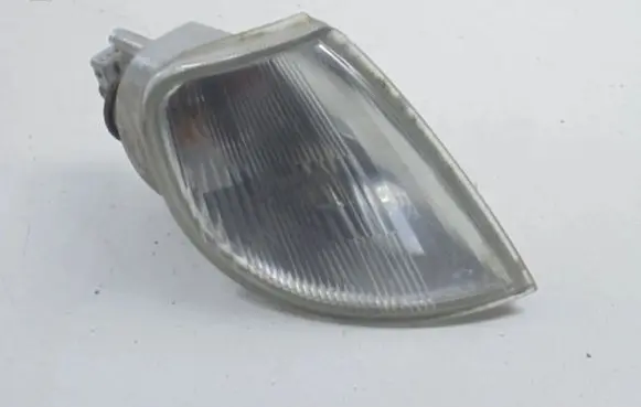 Citroen Saxo Front indicator light 014714