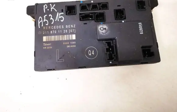 Mercedes-Benz E W211 Door control unit/module 2118701126
