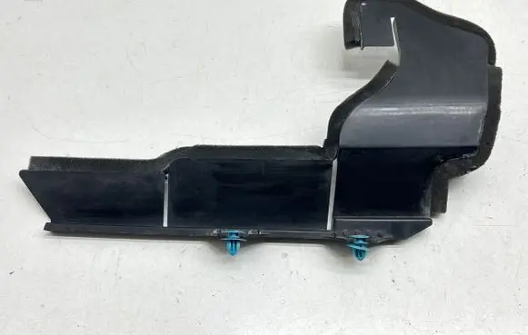 Subaru XV II Intercooler air guide/duct channel
