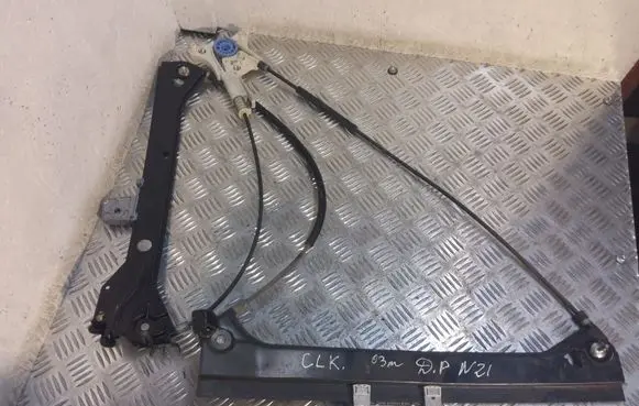 Mercedes-Benz CLK A208 C208 Front door electric window regulator 