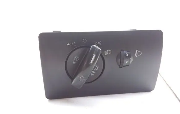 Ford Mondeo Mk III Light switch 1S7T13A024BB