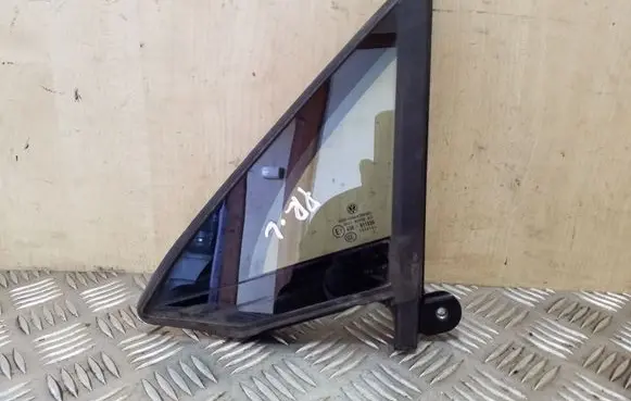 Volkswagen PASSAT B8 Front door vent window glass four-door 3G0845113C