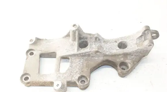 Volkswagen PASSAT B6 Generator/alternator bracket 06F903143E