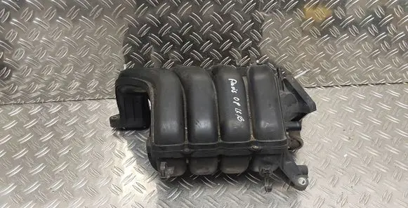 Toyota Auris 150 Intake manifold