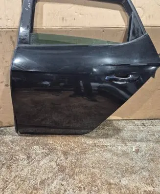 Seat Leon (5F) Rear door