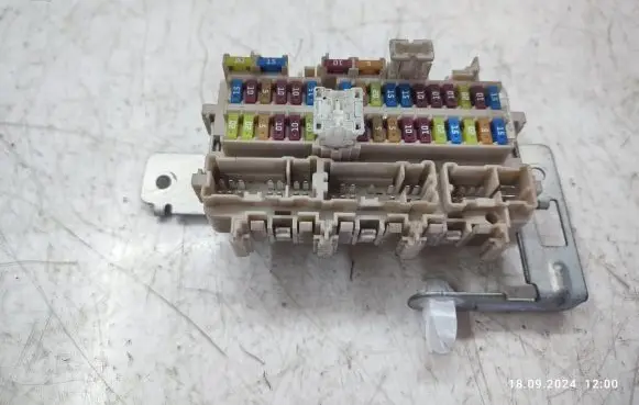 Nissan X-Trail T32 Fuse module