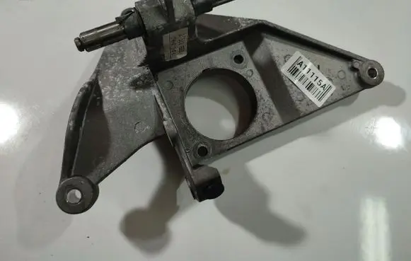 Mini One - Cooper R50 - 53 Engine mounting bracket 1511659