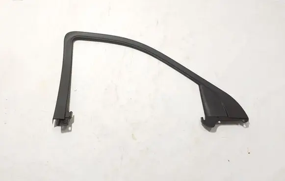 Chevrolet Silverado Other front door trim element 85534274