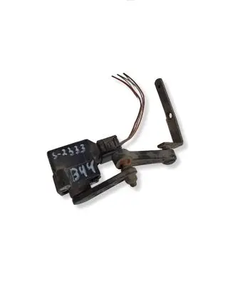 Mercedes-Benz ML W163 Air suspension front height level sensor A0105427717