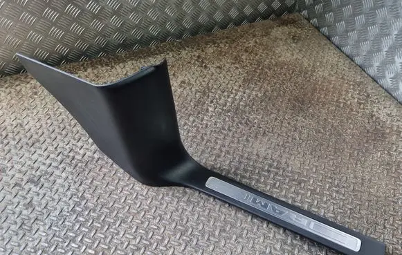 Ram 1500 Front sill trim cover 6ER28TRMAD 6WC70TRMAA