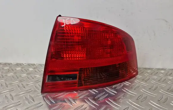 Audi A4 S4 B7 8E 8H Rear/tail lights 8E5945096