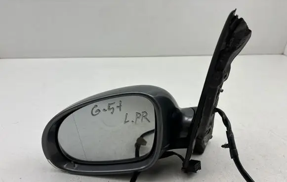 Front door electric wing mirror